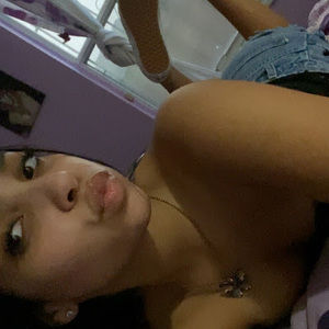 Meet your Posher, Ashley ortiz